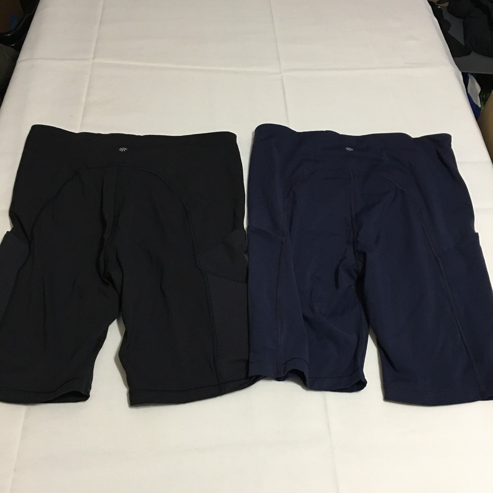 Lot of 2 Athleta Ultimate Stash Pocket 9" Shorts Women Large Black Navy